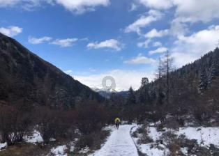 救援摄影师男孩